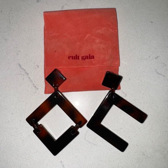 Cult Gaia Tortoiseshell Abstract Earrings - Picture 1 of 6